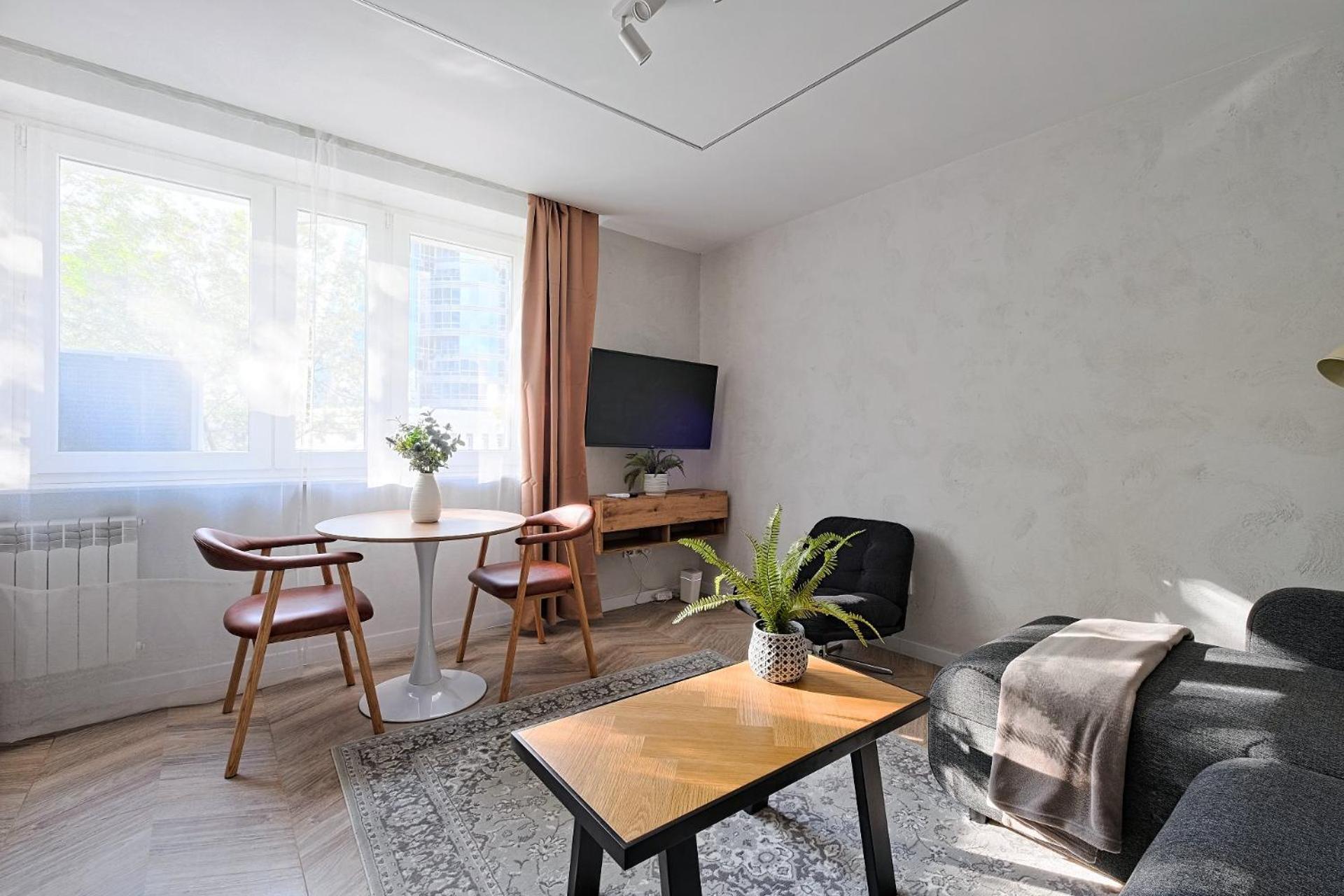 Leilighet Nordic 2 Bedrooms And Ac, Center Warszawa